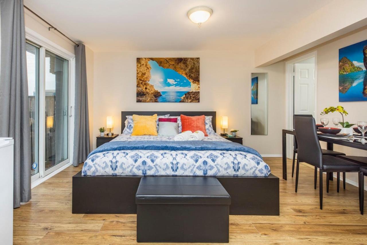 Modern Studio W King Bed - Central Оттава Екстер'єр фото